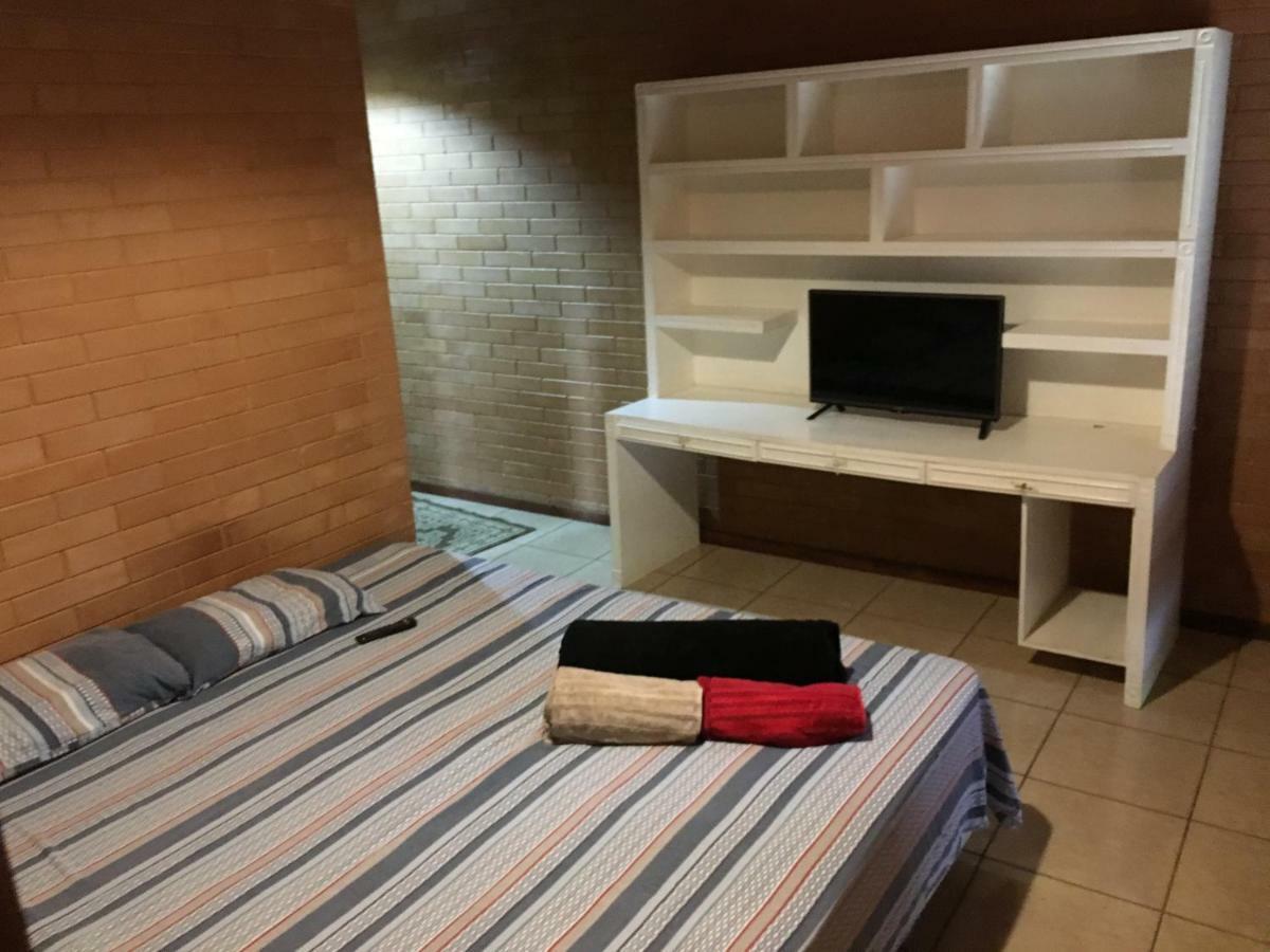 Chacara 4 Quartos Com Piscina Socorro  Kültér fotó